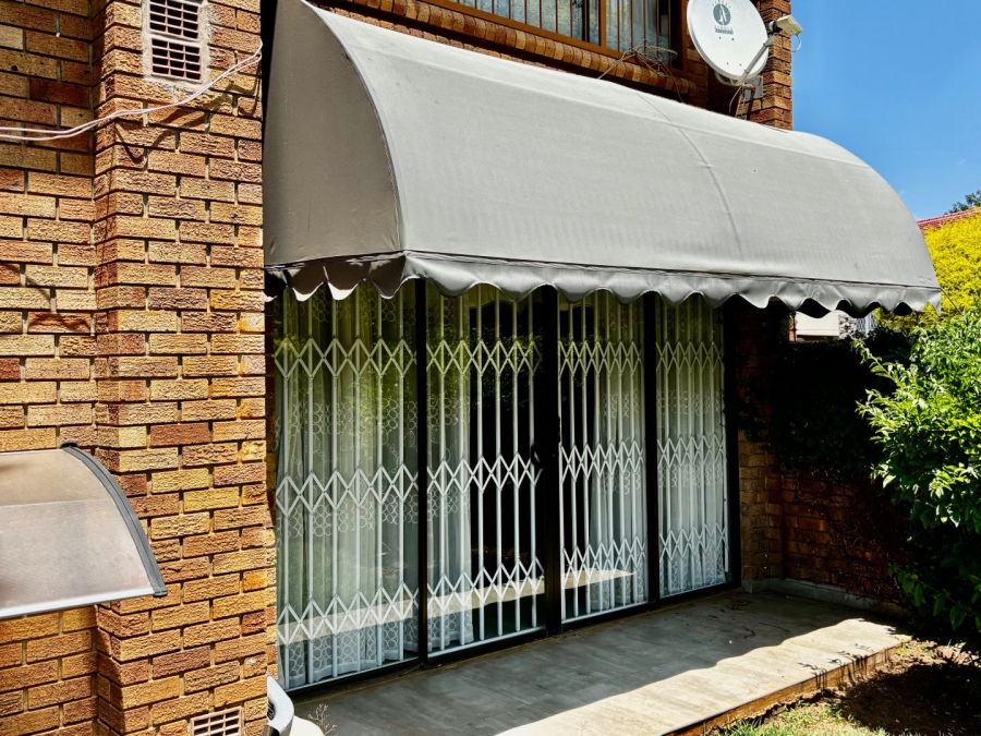 3 Bedroom Property for Sale in Flamwood North West